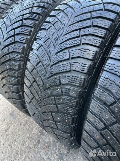 Michelin X-Ice North 4 225/50 R17 98T