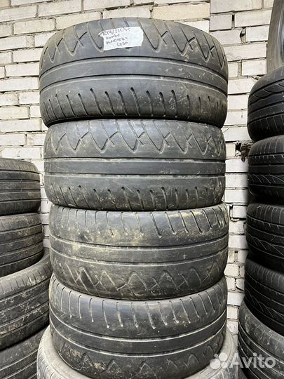 Kumho 722 235/45 R17 94W
