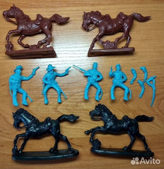 Солдатики, индейцы, ковбои, и пр