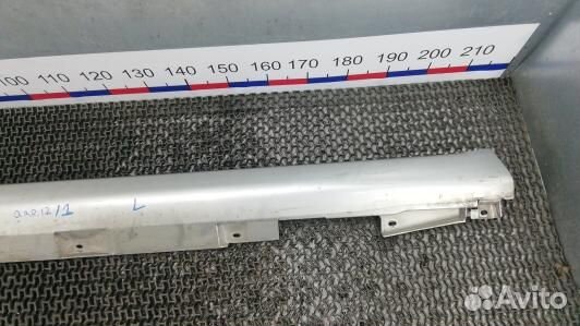 Накладка на порог toyota corolla verso 2 (9BR17GZ01)