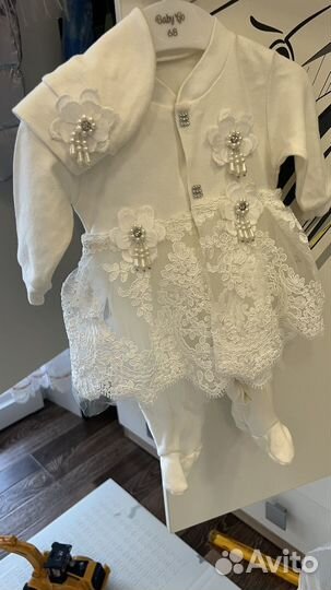 Комплект на выписку для девочки