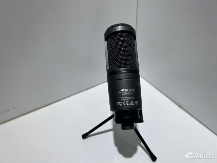 Микрофон Audio-Technica AT2020 USB