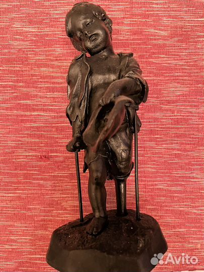 Каслинское литьё,чугун, амур оборванный, хромой