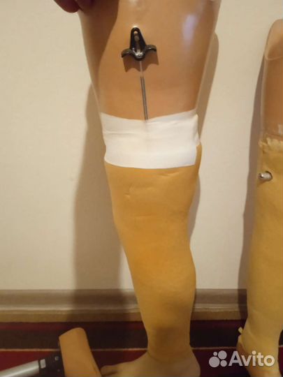 Протез левой ноги