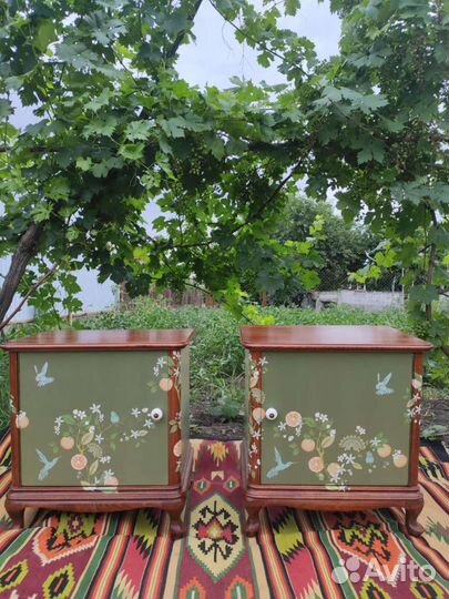 Прикроватные тумбы