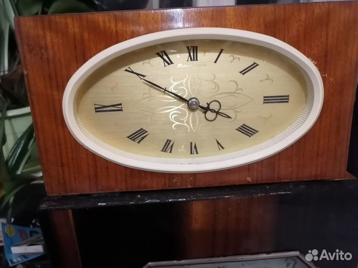 Настольные часы янтарь СССР