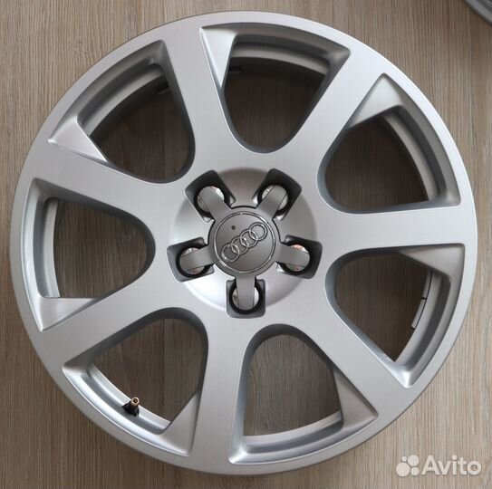 Диски кованые Audi R17 оригинал