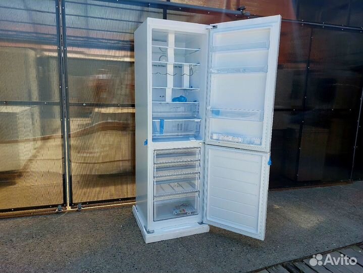 Холодильник Haier C2F636cwrg (белый)