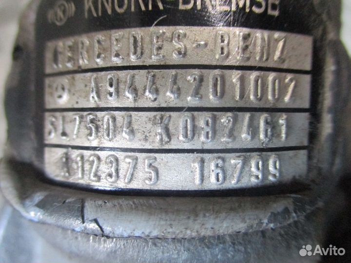 Суппорт задний левый Mercedes-Benz A9444201002