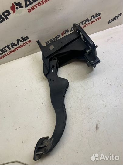 Педаль сцепления Chevrolet Lacetti седан 1.4 F14D3