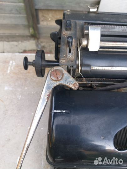 Пишущая машинка Optima M10