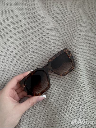 Солнцезащитные очки