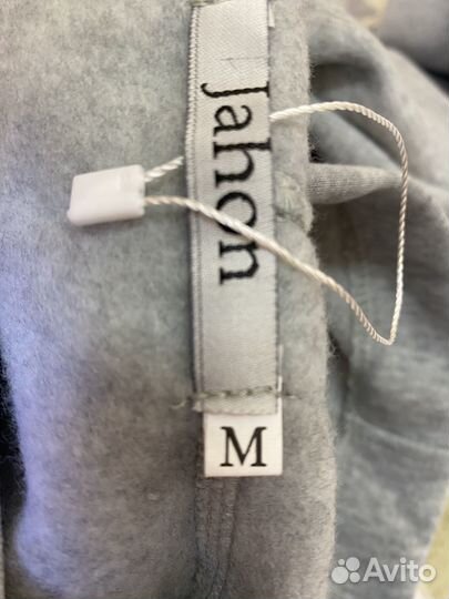 Женский спортивный костюм