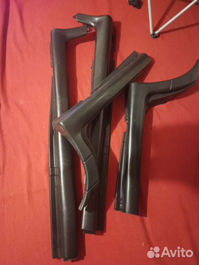 Накладки на пороги ваз 2114