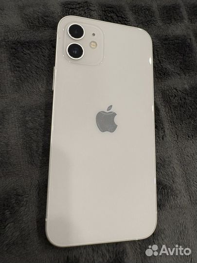 iPhone 12, 64 ГБ