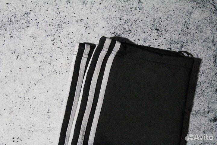 Спортивные штаны adidas широкие