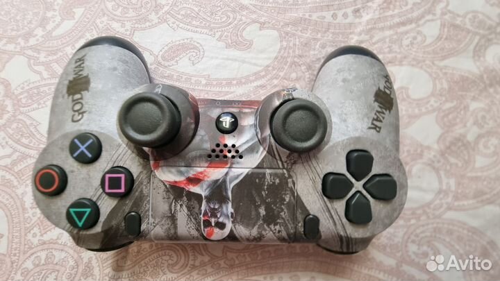 Геймпад Sony DualShock 4 v2 CUH-ZCT2E