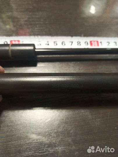 Газовый амортизатор багажника