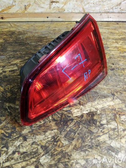 Фонарь заднего хода задний правый Volkswagen Golf