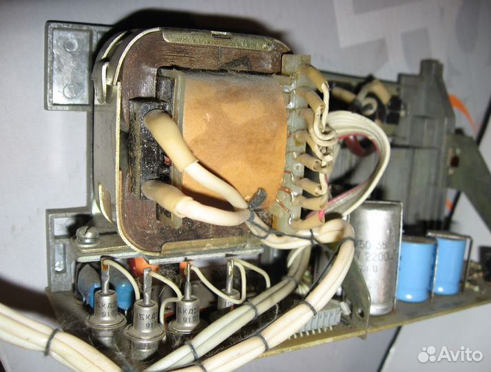 Кассетный магнитофон детали мотор привод