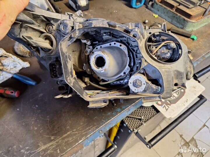 Фара передняя левая bmw 5 e60/e61