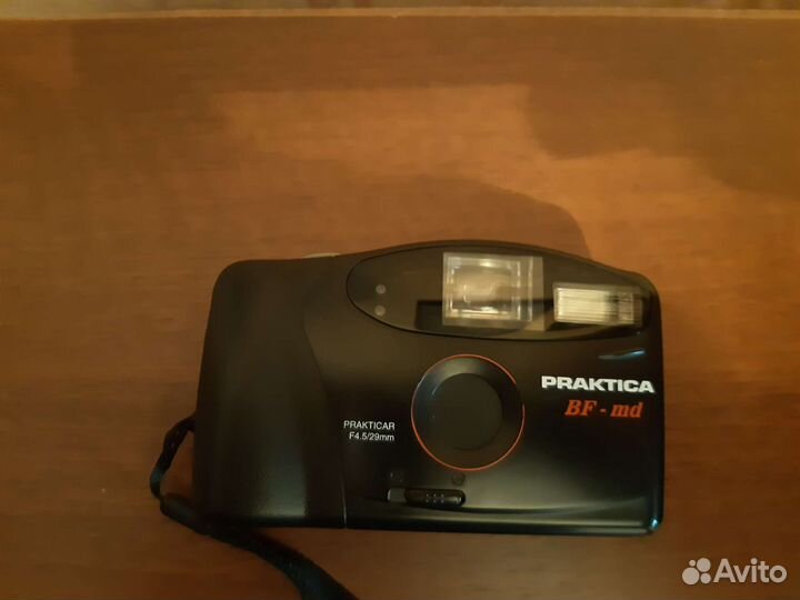 Плёночный фотоаппарат praktica