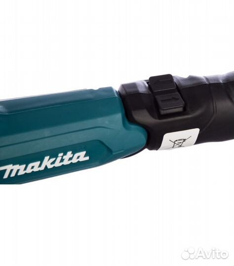 Аккумуляторная отвертка Makita DF001DW