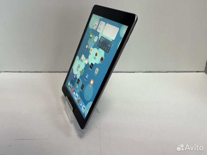 Планшет без SIM-карты Apple iPad 6 A1893 32 GB