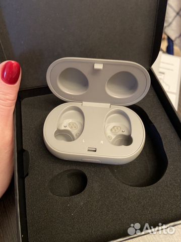 Беспроводные наушники Gear Icon X