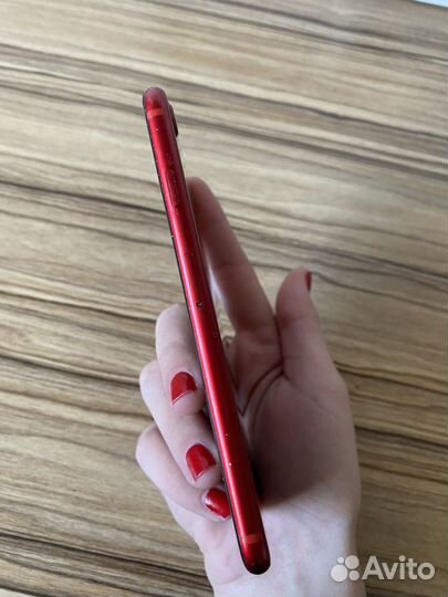 Телефон iPhone 8 64 gb