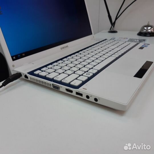 Ноутбук Samsung i3/6gb/500GB