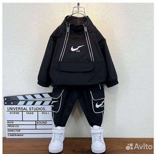 Костюм детский на мальчика новый 130 размер