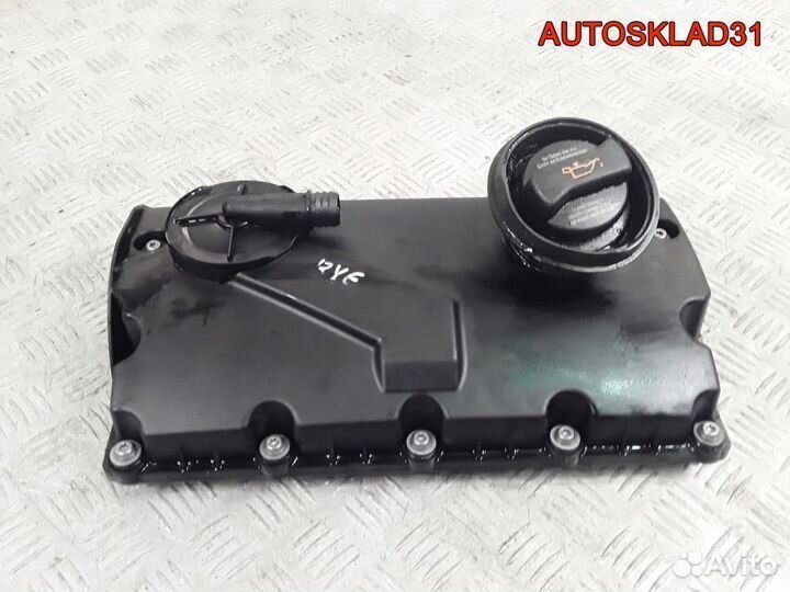 Крышка клапанная Skoda Octavia A5 BXE 038103475N