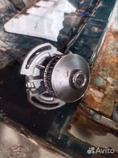 Водяная помпа golf3