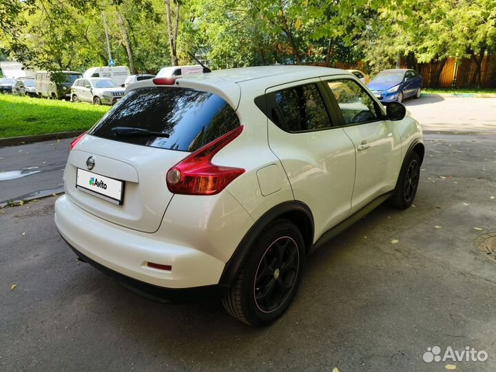 Nissan Juke, 2011