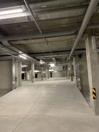 Машиноместо, 13 м²