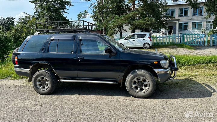 Nissan Terrano 3.2 AT, 1996, 230 км