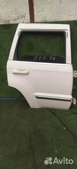 Дверь задняя правая в сборе задняя правая Jeep