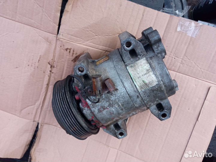 Компрессор кондиционера Volvo s60 2.4