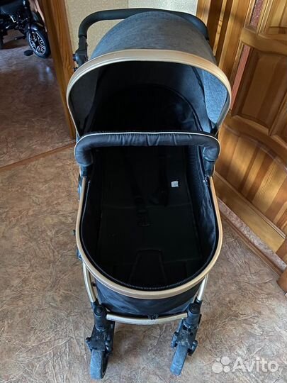 Коляска 3 в 1 с автолюлькой