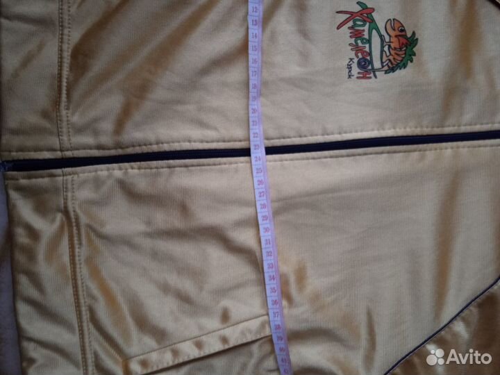 Продам спортивный костюм