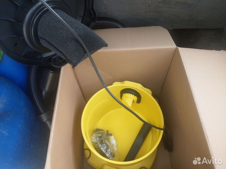 Пылесос строительный Karcher WD 2 Plus новый