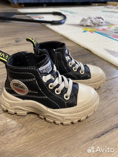 Ботинки осенние