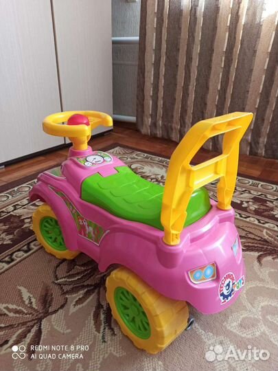 Машинка каталка толокар