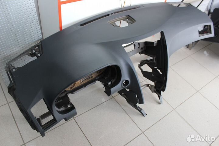 Панель/ торпедо восстановленная Лексус GS/Lexus GS