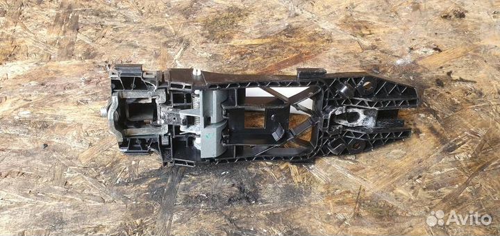 Ручка двери передней наружная правая Volkswagen T