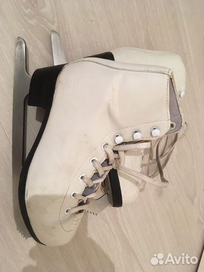 Коньки фигурные детские 33размер