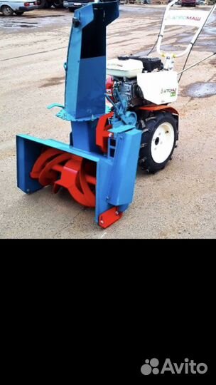 Снегоуборочная приставка к мотоблоку