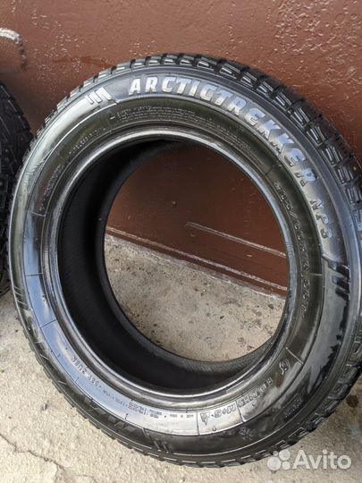 Maxxis ArcticTrekker NP3 205/60 R16 96T
