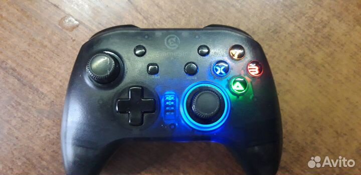 Геймпад Gamesir T4